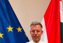 Маѓар се пофали со необичниот подарок од Пакистан: Не подаруваат сите револвери, некои даваат манга