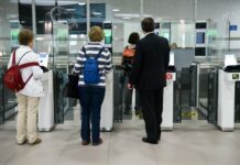 Урсула фон дер Лајен призна дека системот ЕЕС предизвикува проблеми на аеродромите и на границите