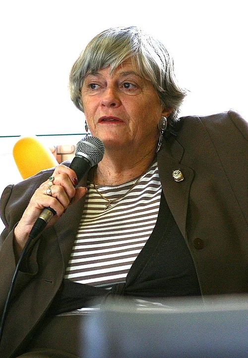 Annewidde.jpg