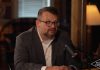 Поранешен агент на ЦИА објаснува зошто сè уште не се објавени сите документи за атентатот врз Кенеди/ВИДЕО