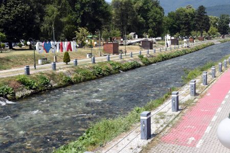 Никој не знае што јадеме и што пиеме, Гостивар ги активира контролите и пријавите