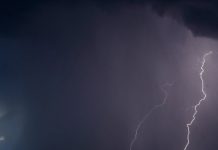 Гром удри на аеродромската писта во Венецуела, повредени најмалку деветмина