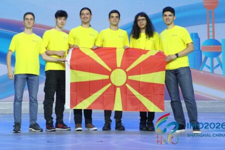 НАЈДОБРИТЕ СРЕДНОШКОЛЦИ ШТО ОДНОВО ДОНЕСОА ГРСТ МЕДАЛИ ОД ПРЕСТИЖНИТЕ НАТПРЕВАРИ, ПРЕД ДИЛЕМИ: Странските универзитети во трка за најталентираните ученици, Македонија мора да најде начин да им покаже колку смета на нив