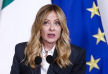 Италија го суспендира Шенгенскиот договор со Шпанија