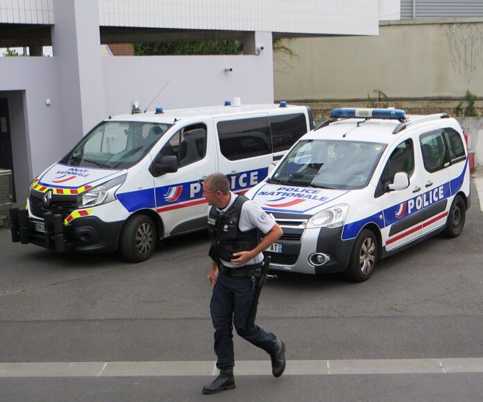 Police_Nationale_in_France_19