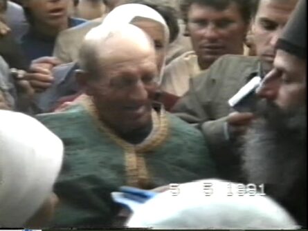 Сведоштво од 1991 година за тоа како свештеникот Андреа Михал, кого Енвер Хоџа го испрати во затвор, одново ѝ се враќа на свештеничката служба меѓу Македонците во Мала Преспа