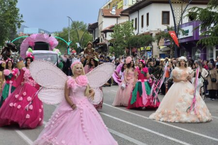 Испарта – град што цвета со изгрејсонцето