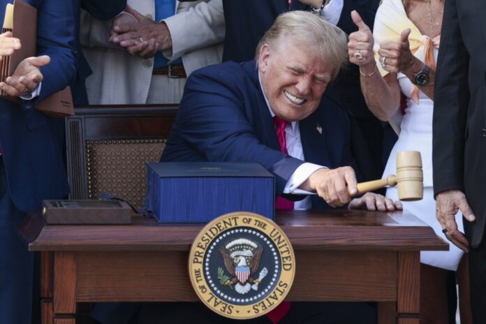 US President Trump to host Independence Day military picnic