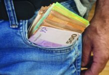 Долгот надмина 13 милијарди денари, на списокот повеќе од 5.100 фирми и граѓани