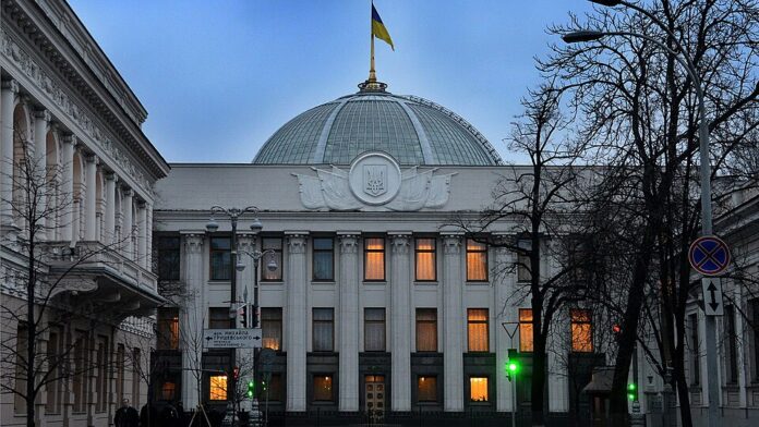 ukrainska-rada-wikipedia-696x392