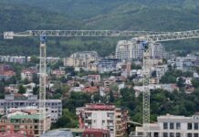 Дом за стари лица или виза за нови хациенди на Водно?
