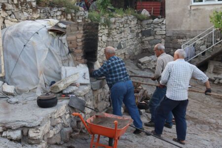 Не е исто канцеларија и рудник: кој може да работи до 73?