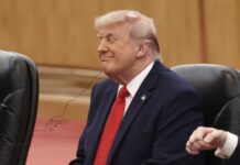 Трамп ги демантира информациите дека САД немаат оружје: Се заканува со долги затворски казни за луѓето што одаваат доверливи информации