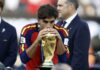 Беше херој на Шпанија во финалето на СП 2026, а сега се сели во ПСЖ