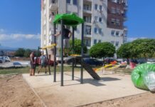 Почна изградбата на современо детско игралиште