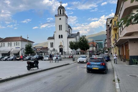 ВЕЧЕР ВО ГОСТИВАР ПО ЕДНОМЕСЕЧНАТА КРИЗА – Водата се врати, но довербата сè уште се враќа