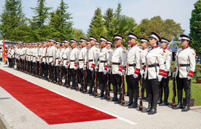 Арм2