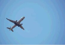 Србинот кој речиси падна од авион тужи три компании – случајот се сели во Америка