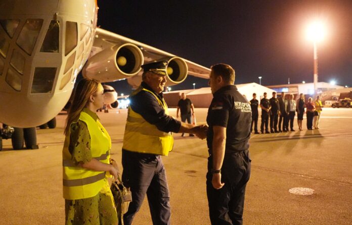 avion slets srb mup foto