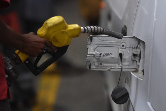 Government raises gas prices amid US-Iran conflict in Pakistan