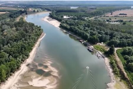 Критично е во Европа: Сушата ги празни реките, транспортот и енергетиката под силен притисок