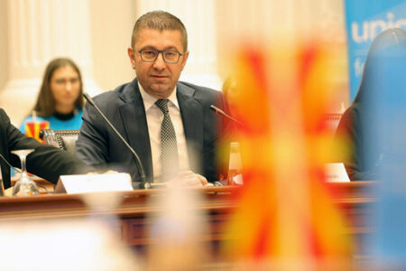 Мицкоски за „Брајтбарт њуз“: Кога на Америка ѝ беа потребни сојузници, мојата земја не се криеше во толпата