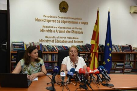 Јаневска: Во септември ќе имаме најмалку 3.000 првачиња помалку