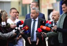 Клековски повика на празнење на базените поради западнонилската треска: „Знам дека е тешко на жештините, но мора да апелираме на максимална претпазливост“