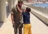 Тажна слика од Сеута: Мароканско момче го моли шпанскиот војник да не го враќа назад/ВИДЕО