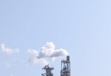 Политички притисок или конкретни потези: Иран се заканува со целосна блокада на извозот на нафта