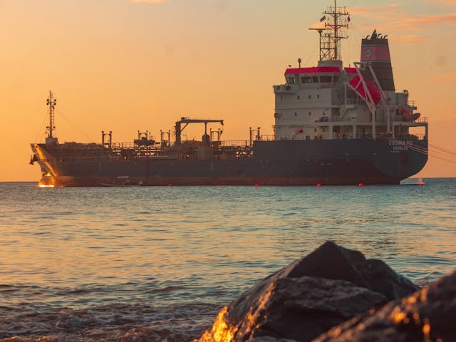 nafta-tanker-pexels-g-isle-px-210751289-15647002-3