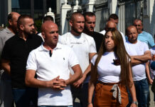 Овците ни умираат, трпиме големи штети, а државата ни плаќа само 100 денари за килограм, реагираат овчарите