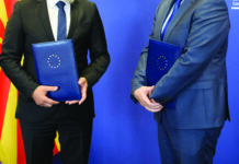 Тајни разговори за трајно решение – ќе се отклучи ли европската врата за Македонија?