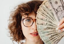 Од 15 август нивниот живот повеќе нема да биде ист: Три хороскопски знаци влегуваат во период кога парите им доаѓаат без престан