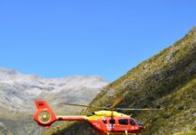Сложена акција на австриската планинска служба: Спасени се 36 планинари без соодветна опрема и со мали деца – сами ќе ги платат трошоците