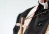 Скандал во хрватската надбискупија: Свештеник од Задар ѝ кажал на силувана девојка да молчи и да се прочисти