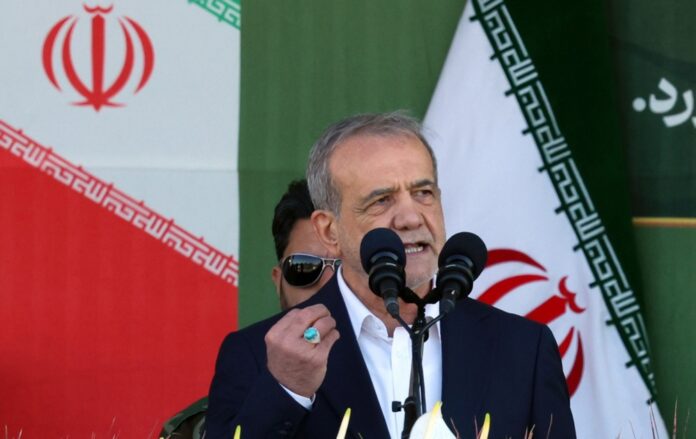 Iran holds celebrations on National Army Day