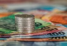 Инвестициските фондови со скок од 44,2 %, пензиските со раст од 21 %