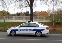Молотов коктел фрлен пред хотел во Белград