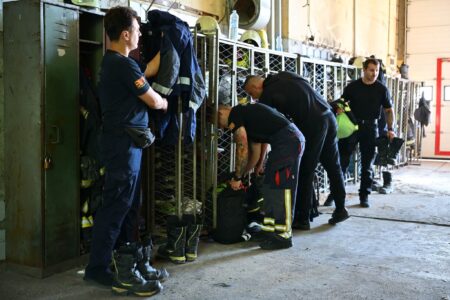 Скопските пожарникари на пат за Мариово, се вклучуваат во гаснењето на пожарот!
