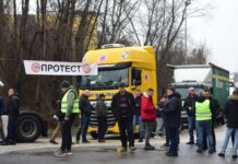 Превозниците повторно на протест поради правилото 90/180