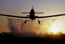Продолжува авионското и прскањето од земја