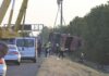 Страшна сообраќајна несреќа во Унгарија: Најмалку 12 лица загинаа, а десет се тешко повредени кога туристички автобус се лизна од автопат