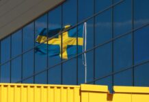 Шведска се подготвува за најлошото: Порачаа колку пари треба да има секој во случај на напад!