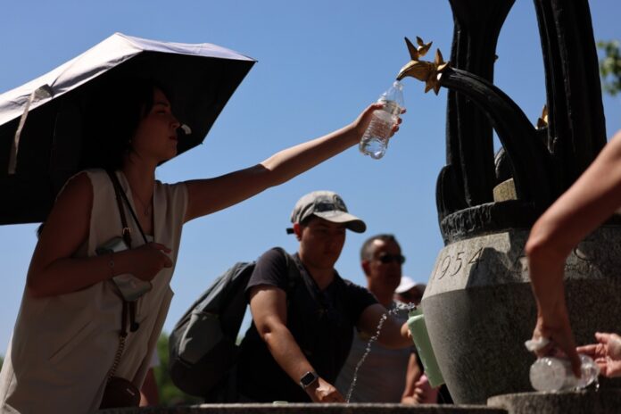 UK expecting hottest May day on record as heat wave continues