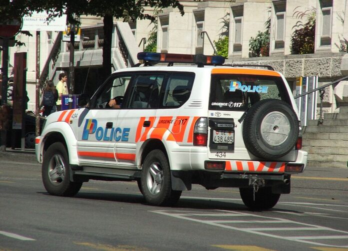 Toyota_Geneva_police_4110