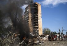 Масовен руски напад го уништи Киев: Главниот град нападнат со балистички ракети, има жртви и повредени/ФОТО/ВИДЕО