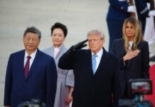 Трамп го пречека Шји: Дали жешките теми ќе останат во сенка на црвениот тепих?