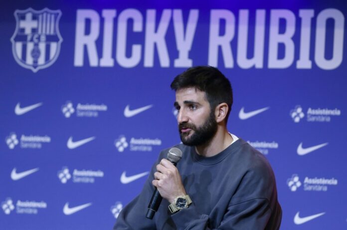 Ricky Rubio presented as a new player at Barcelona