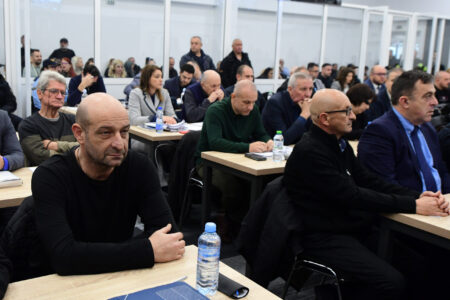 „Ниту еден обвинет не смее да биде спасен од бавноста на системот“, порачаа родителите